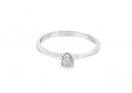 Pre-owned 18ct White Gold Diamond Solitaire Ring 