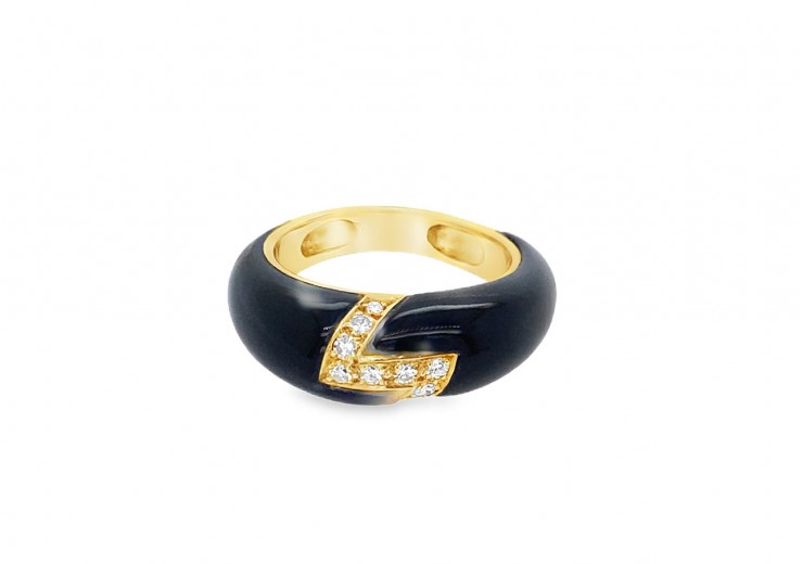 Pre-owned 18ct Yellow Gold Onyx & Diamond Ring 