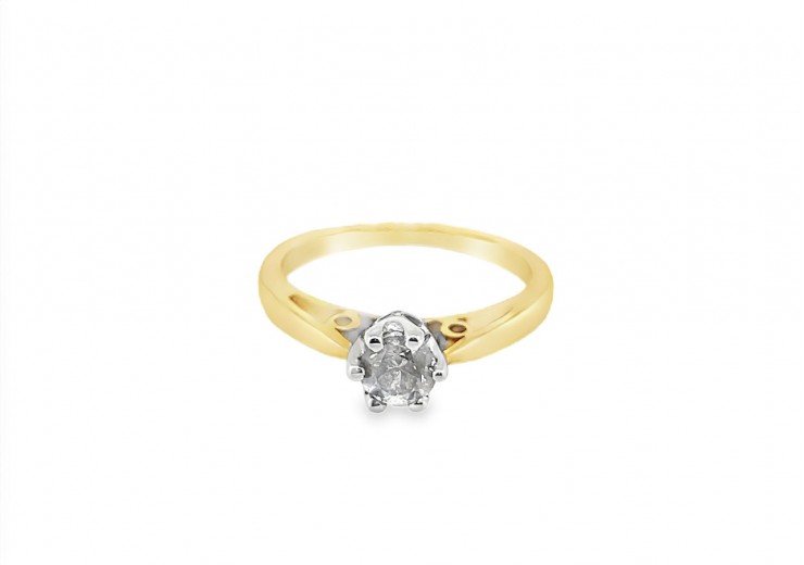 Pre-owned 9ct Yellow Gold Diamond Solitaire Ring