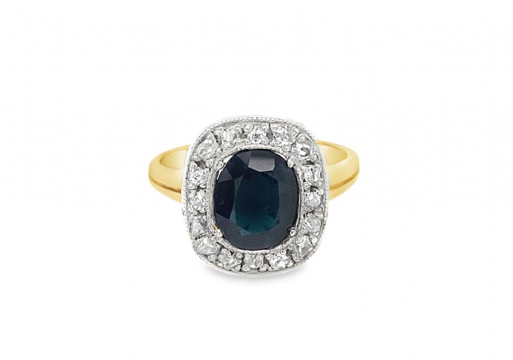 Pre-owned 18ct Yellow Gold Sapphire & Diamond Ring