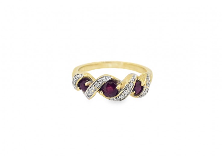 Pre-owned 9ct Yellow Gold Ruby & Diamond Twist Ring 