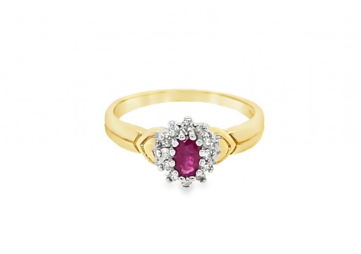 Pre-owned 9ct Yellow Gold Ruby & Diamond Cluster Ring