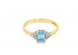 Pre-owned 9ct Yellow Gold Blue Topaz & Diamond Ring
