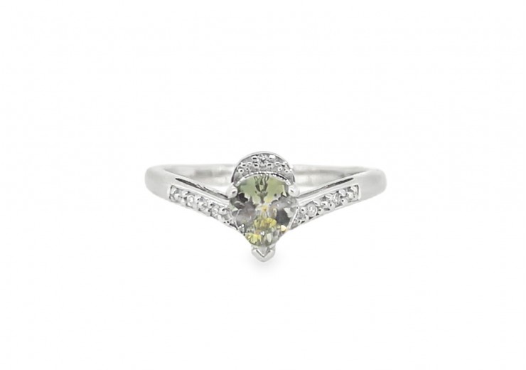 Pre-owned 9ct White Gold Green Amethyst & Diamond Ring 