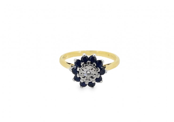 Pre-owned 18ct Yellow Gold Sapphire & Diamond Cluster Ring 