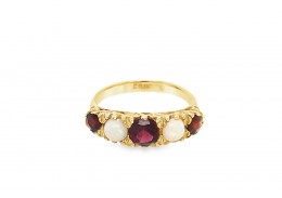 Pre-owned Vintage 9ct Yellow Gold Garnet & Opal Ring