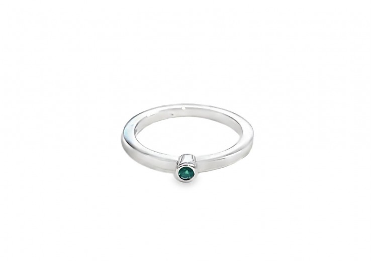 Pre-owned 18ct White Gold and Emerald Ring