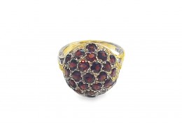 Pre-owned 9ct Yellow Gold Garnet Dome Ring