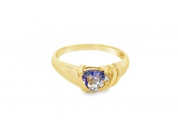 Pre-owned 9ct Yellow Gold Purple Stone & Diamond Ring