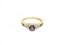 Pre-owned 9ct Yellow Gold Amethyst & Diamond Dress Ring 