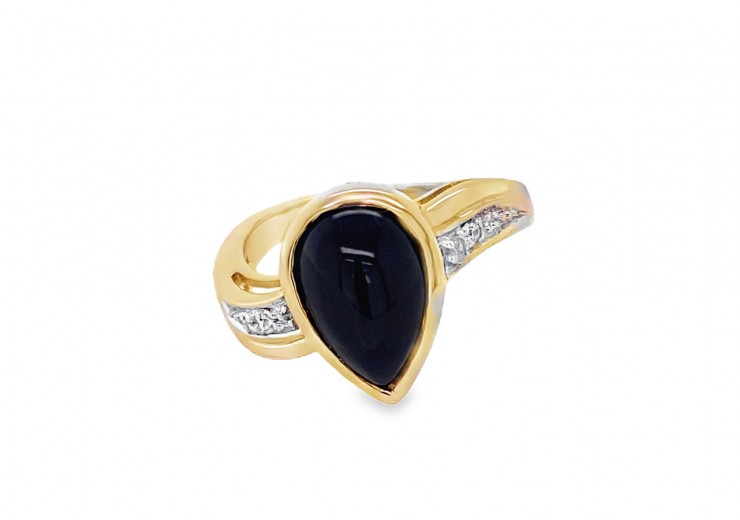 Pre-owned 9ct Yellow Gold Black & White Stone Ring