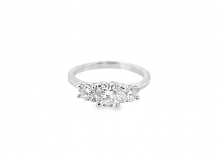 Pre-owned Platinum Trilogy 1.3 Carat Diamond Ring 