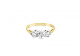 Pre-owned 18ct Yellow Gold Three Stone Diamond Ring 