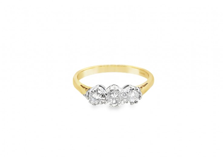 Pre-owned 18ct Yellow Gold Three Stone Diamond Ring 