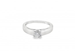 Pre-owned 18ct White Gold 0.35ct Diamond Solitaire Ring 