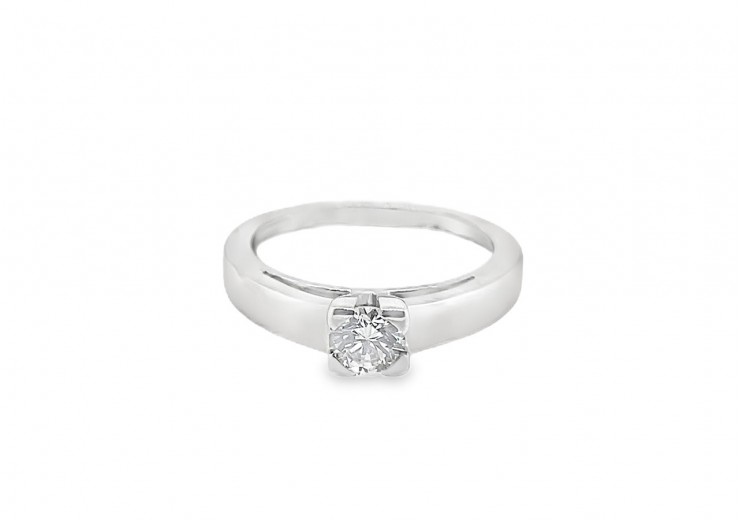 Pre-owned 18ct White Gold 0.35ct Diamond Solitaire Ring 