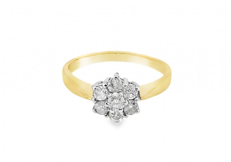 Pre-owned 18ct Yellow Gold 0.50ct Diamond Cluster Ring