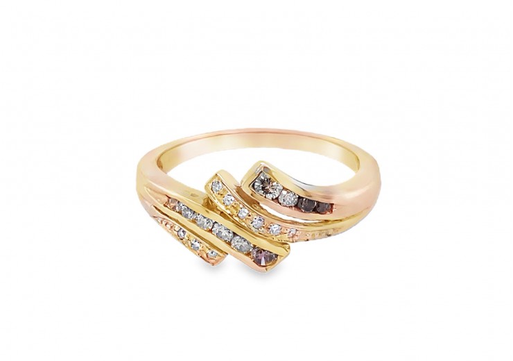 Pre-owned 9ct Yellow Gold Brown & White Diamond Ring