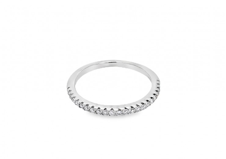 Pre-owned 18ct White Gold Diamond Half Eternity Ring