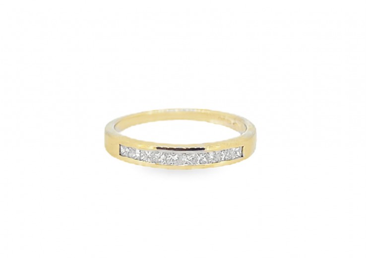 Pre-owned 9ct Yellow Gold Princess Cut Diamond Half Eternity Ring