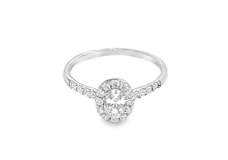 Pre-owned 9ct White Gold & Cubic Zirconia Ring