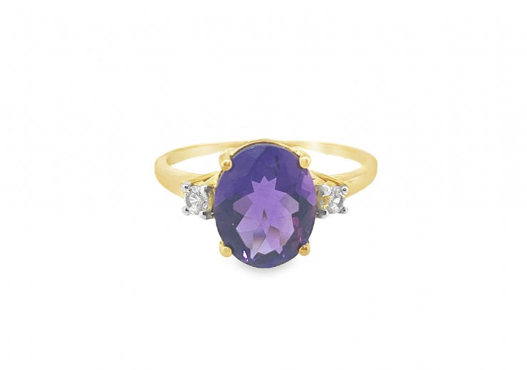 Pre-owned 9ct Yellow Gold Zambian Amethyst & White Zircon Ring 