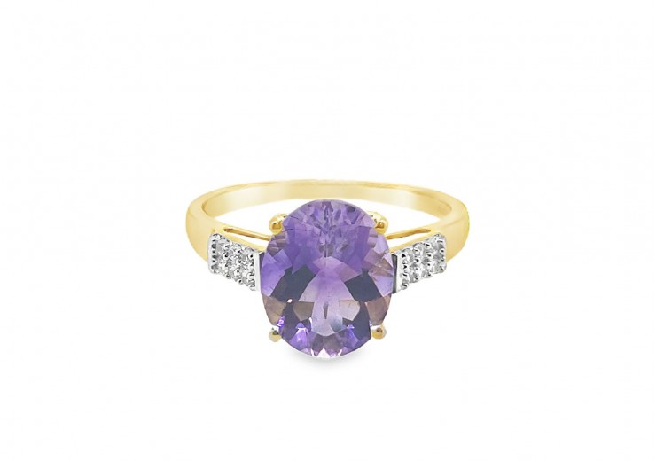 Pre-owned 9ct Yellow Gold Moroccan Amethyst & White Zircon Ring 