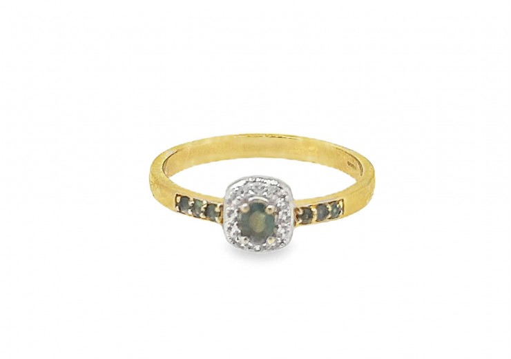 Pre-owned 9ct Yellow Gold, Alexandrite and White Zircon Ring 