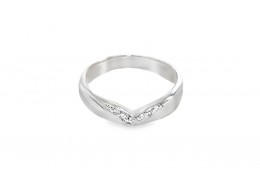 Pre-owned 18ct White Gold Diamond Wishbone Ring