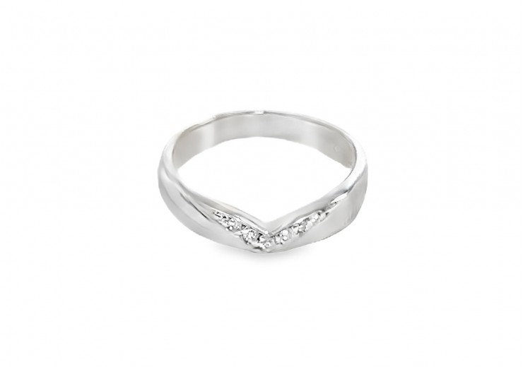 Pre-owned 18ct White Gold Diamond Wishbone Ring